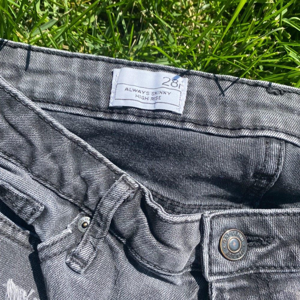 Gap Skinny High Rise - Picture 4 of 4